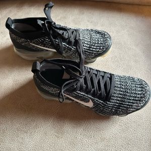 Nike Air Vapor max shoes -womens